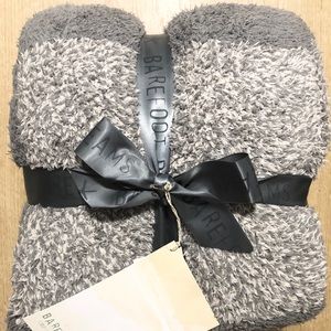 NEW Barefoot Dreams Cozy Chic Blanket